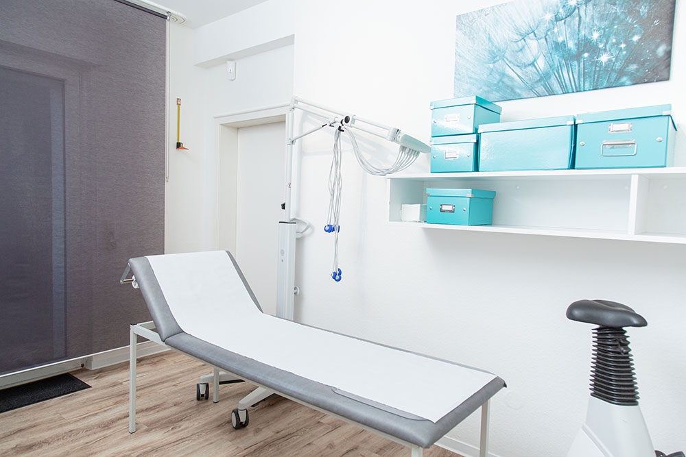 Hausarzt Quadrath-Ichendorf – Unganz – Behandlungszimmer Hausarzt Quadrath-Ichendorf - Unganz - Behandlungszimmer